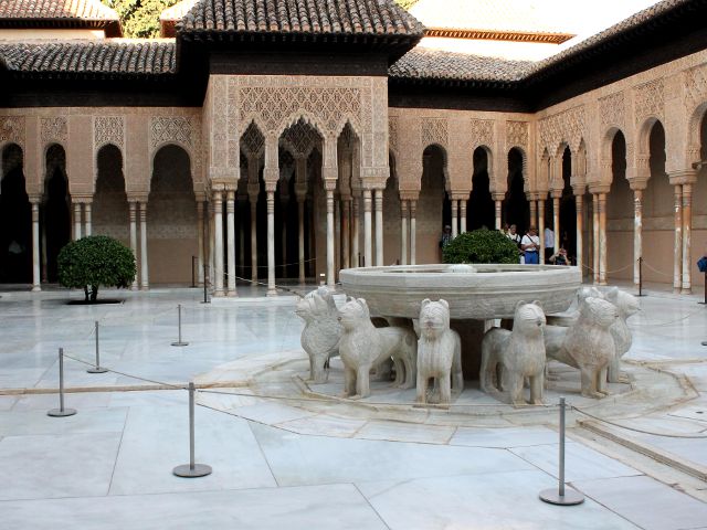 Granada - Alhambra - Patio de los Leones