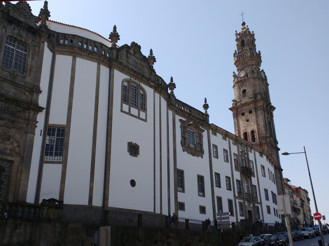 Que visitar en Oporto - oporto-torre-de-los-clerigos
