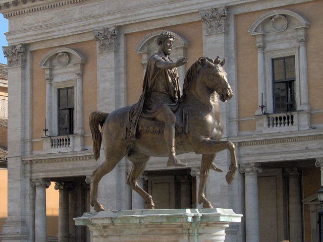 Roma - Plaza del Campidoglio - Estatua Ecuestre